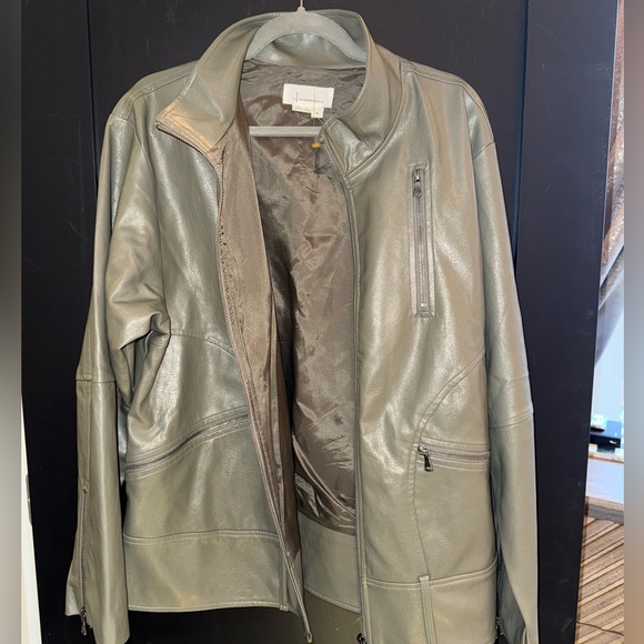 By Anthropologie Faux Leather Olive Green Relaxed Jacket - Picture 4 of 6
